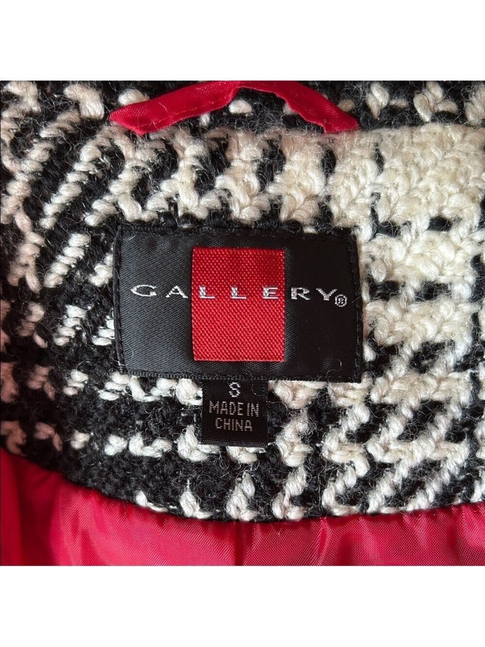 Gallery Black and White Houndstooth Jacket with Red Lining size S - Picture 9 of 11